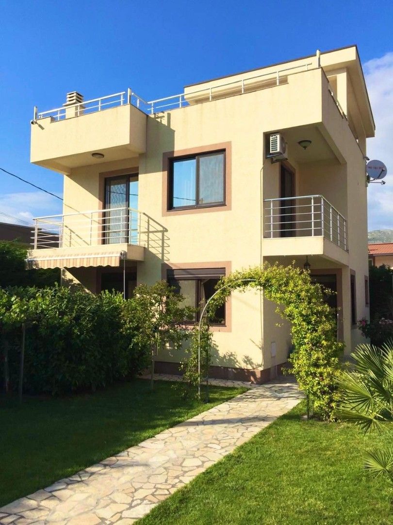 Дом в Баре, Черногория, 180 м² - фото 2