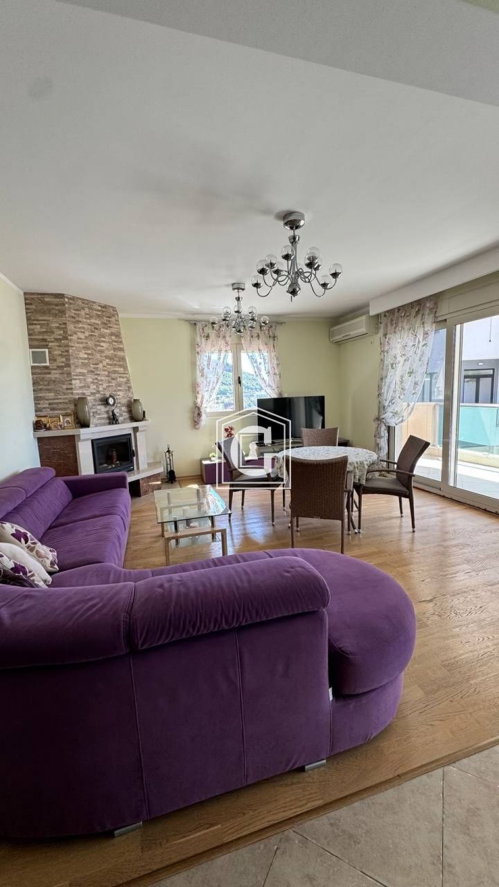 Апартаменты в Бечичи, Черногория, 94 м² - фото 1