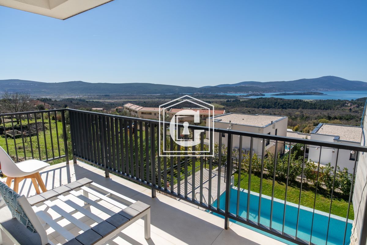 Вилла в Каваче, Черногория, 180 м² - фото 2