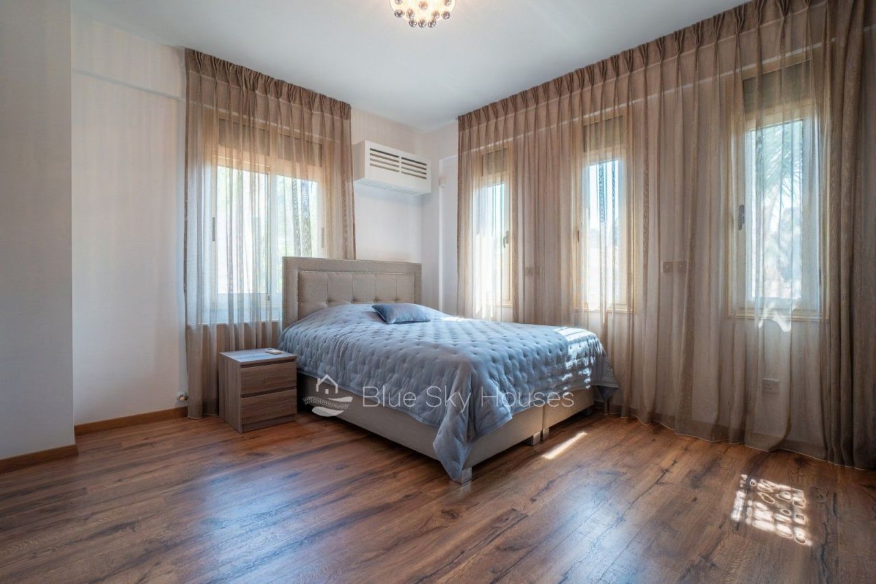 Вилла в Лимасоле, Кипр, 214 м² - фото 15