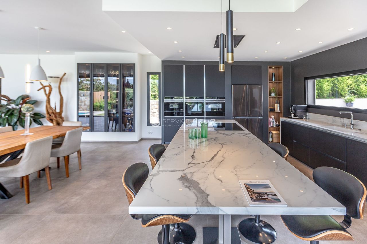 Вилла в Биоте, Франция, 400 м² - фото 9