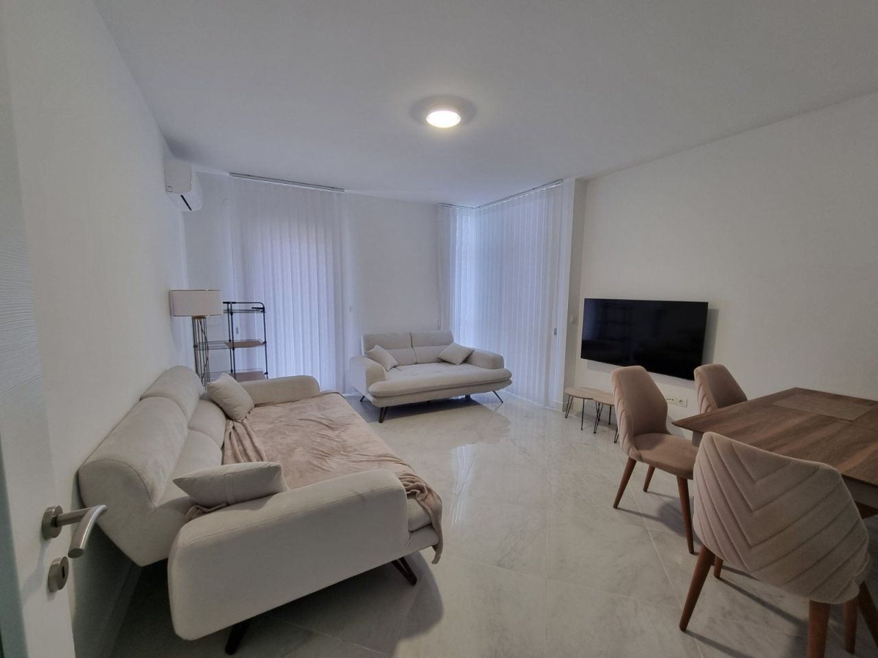 Апартаменты в Будве, Черногория, 95 м² - фото 1