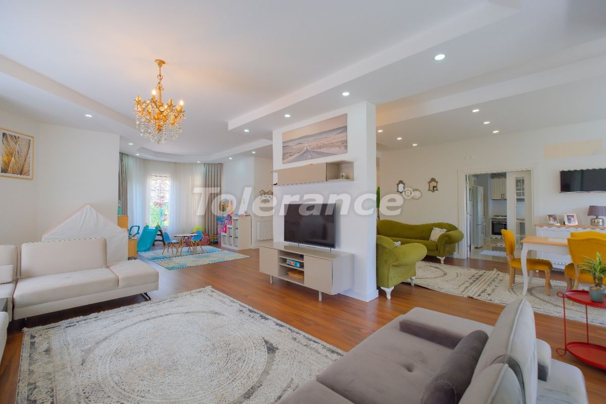 Вилла в Анталии, Турция, 350 м² - фото 8