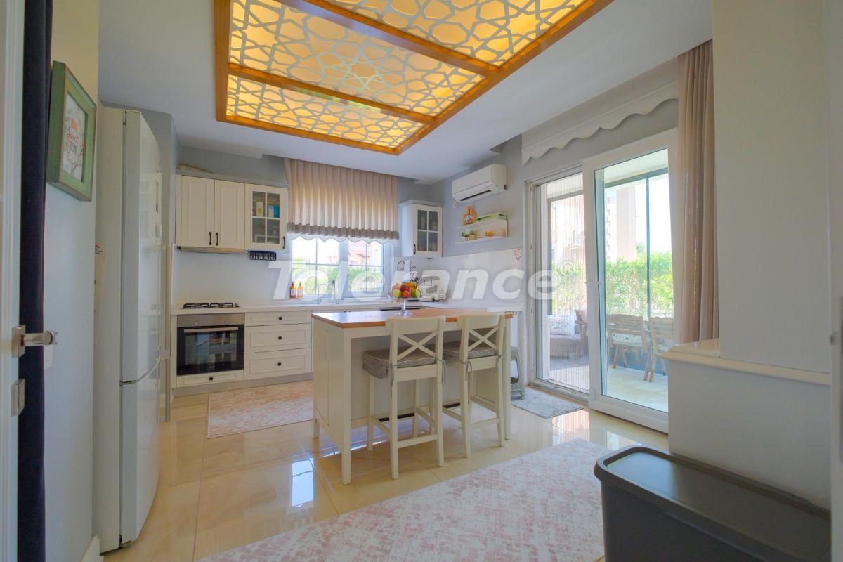 Вилла в Анталии, Турция, 350 м² - фото 10