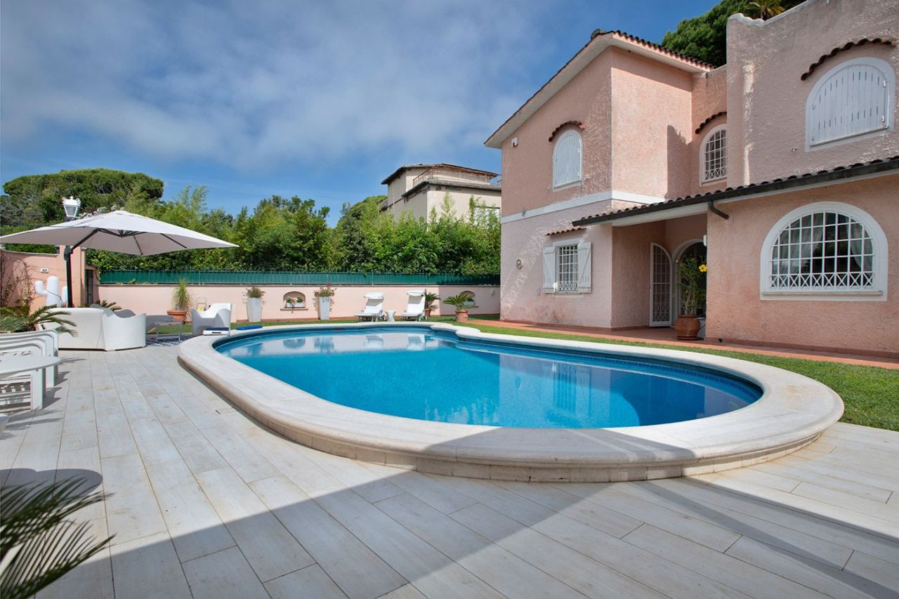 Вилла в Сан-Феличе-Чирчео, Италия, 400 м² - фото 8