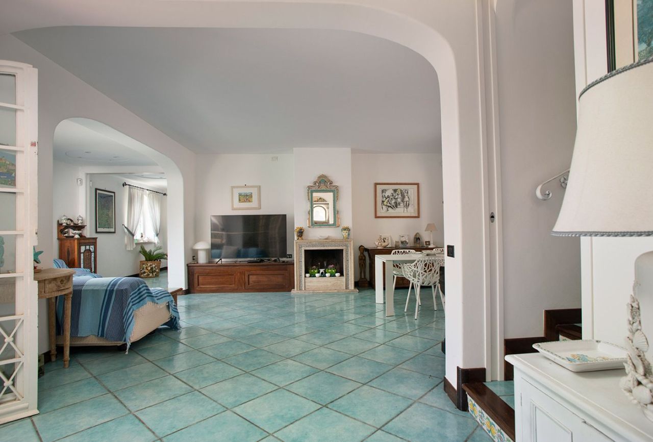 Вилла в Сан-Феличе-Чирчео, Италия, 400 м² - фото 10