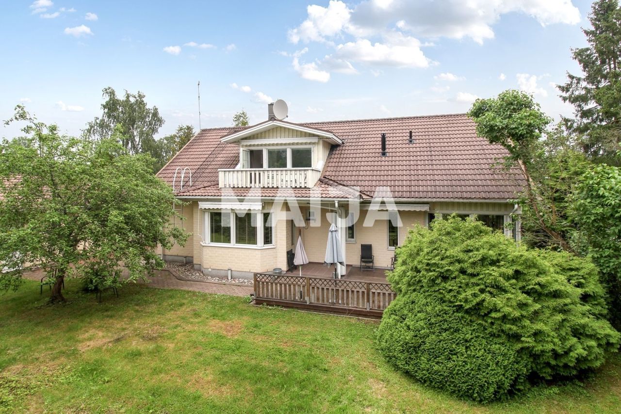 Дом в Хельсинки, Финляндия, 200 м² - фото 1