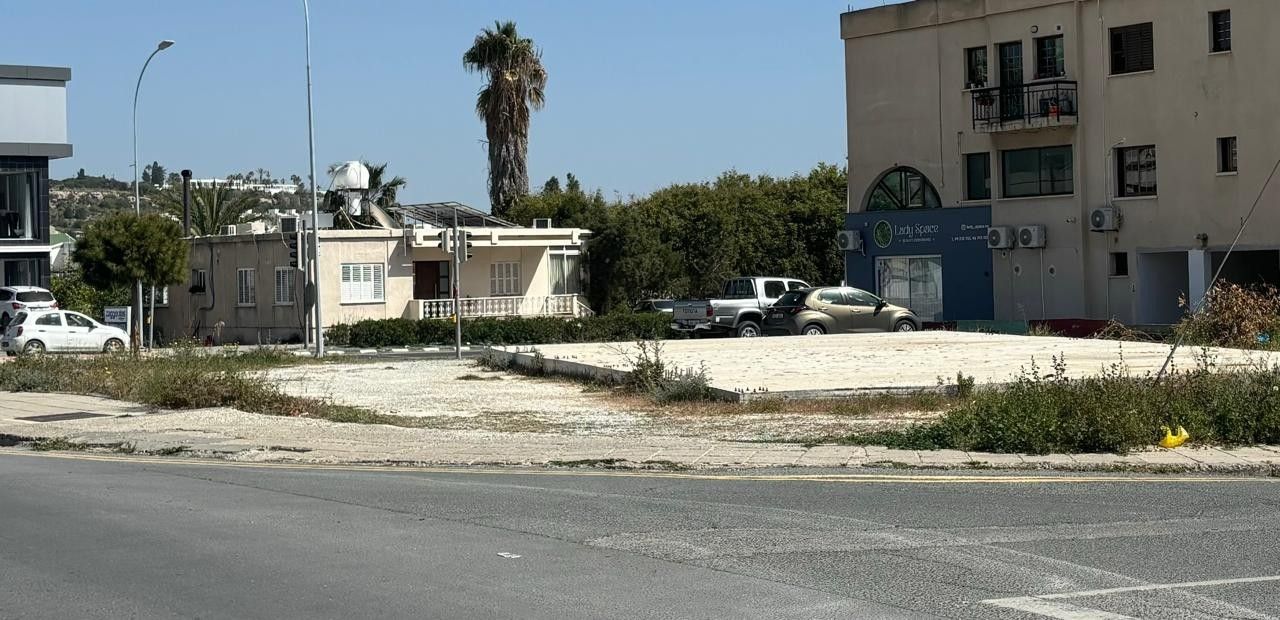 Земля в Пафосе, Кипр, 800 м² - фото 2