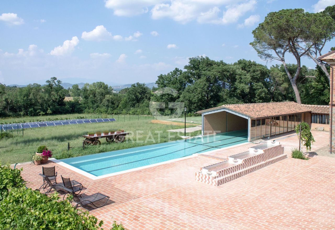 Дом Monte San Savino, Италия, 1 200 м² - фото 6