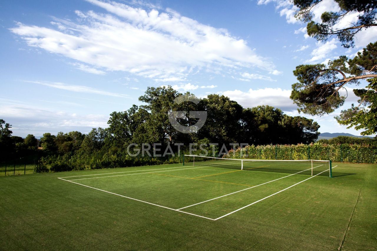 Дом Monte San Savino, Италия, 1 200 м² - фото 7