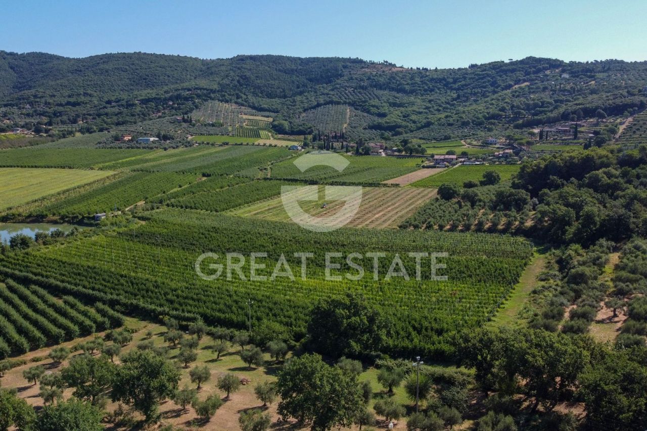 Дом в Пассиньяно-суль-Тразимено, Италия, 220.15 м² - фото 16