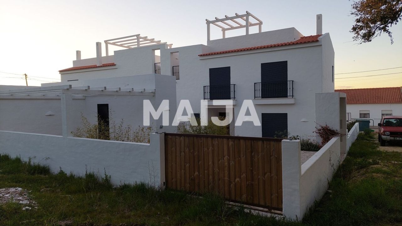 Дом в Сетубале, Португалия, 160.7 м² - фото 4