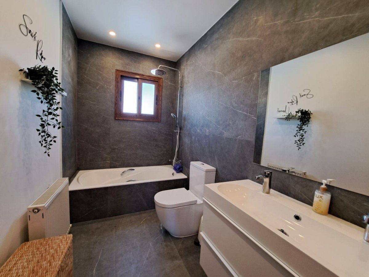 Вилла в Пафосе, Кипр, 216 м² - фото 13