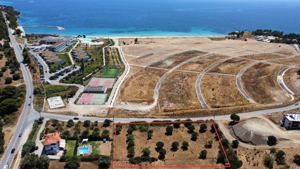 Земля на Халкидиках, Греция, 4 350 м² - фото 1