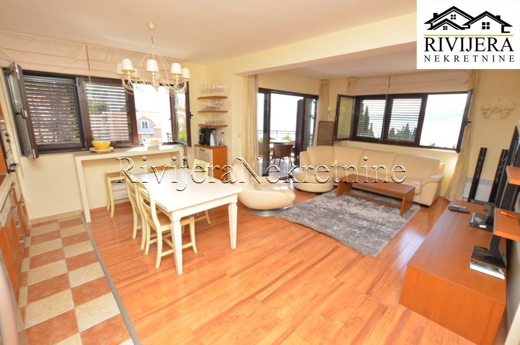 Квартира в Херцег-Нови, Черногория, 121 м² - фото 4