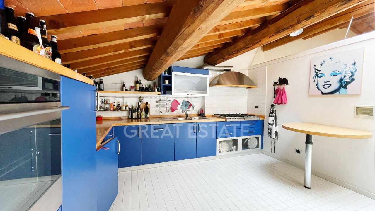 Апартаменты в Лучиньяно, Италия, 210 м² - фото 11