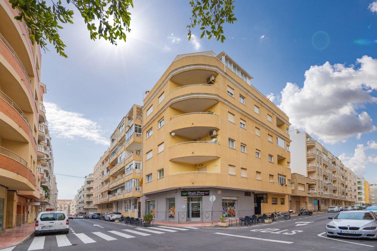 Квартира в Торревьехе, Испания, 73 м² - фото 1