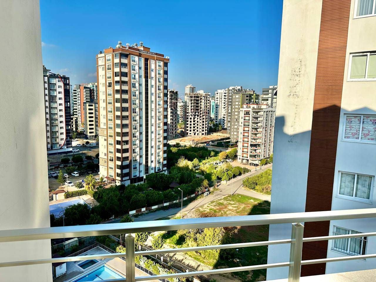 Квартира в Мерсине, Турция, 200 м² - фото 1