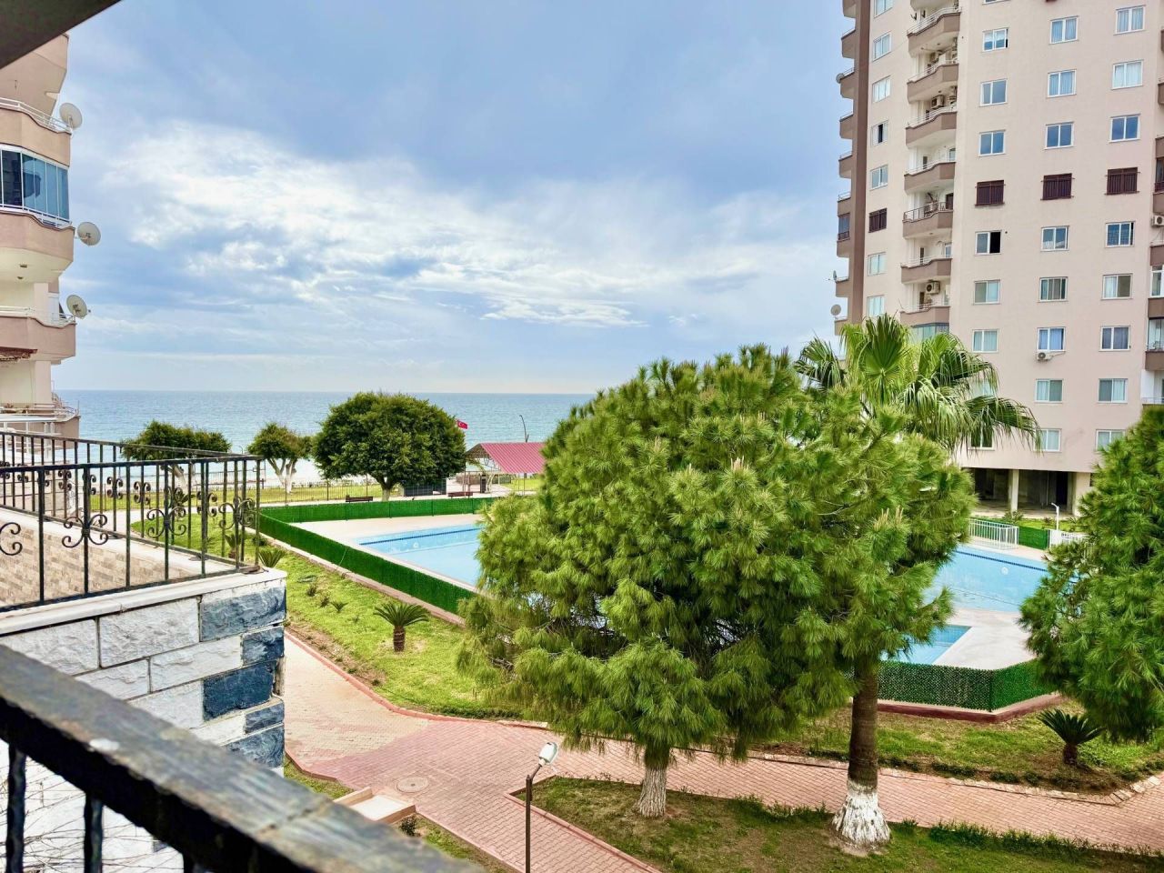 Мезонет в Мерсине, Турция, 370 м² - фото 1