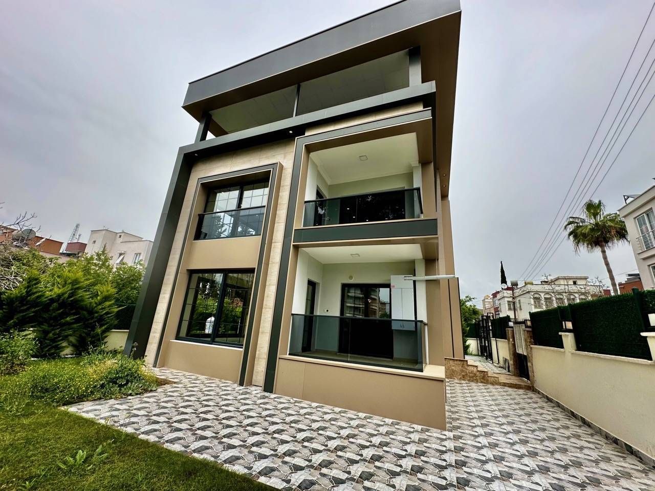 Вилла в Мерсине, Турция, 225 м² - фото 1