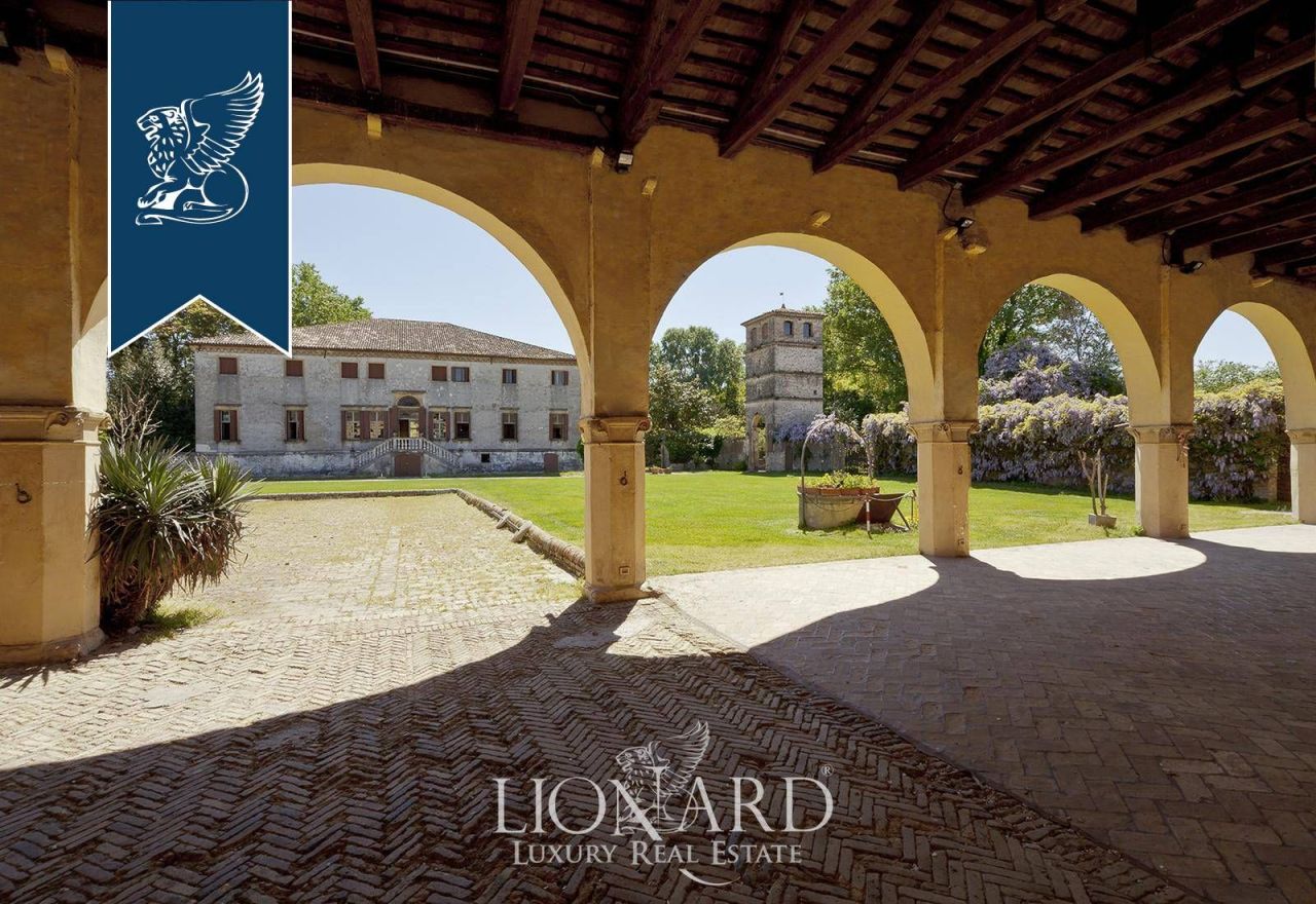 Вилла в Падуе, Италия, 3 840 м² - фото 8