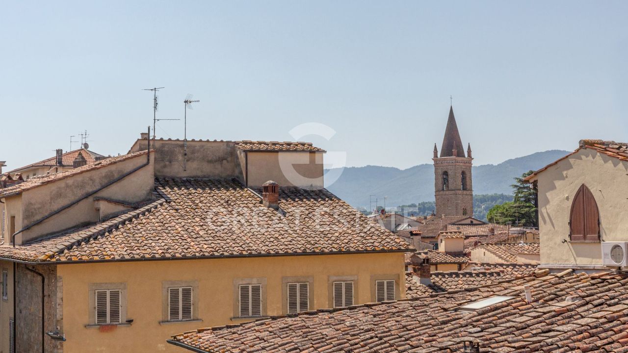 Апартаменты в Ареццо, Италия, 193.6 м² - фото 15