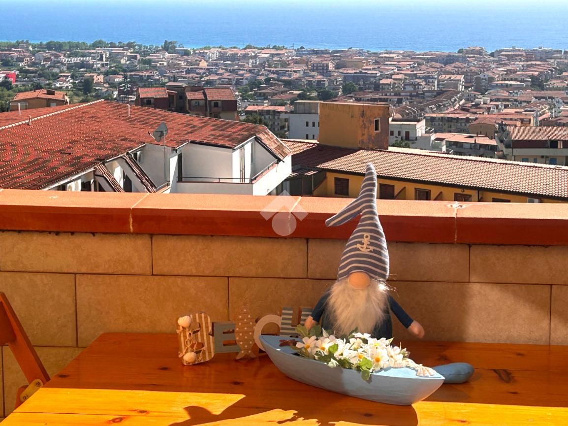 Квартира в Скалее, Италия, 27 м² - фото 1