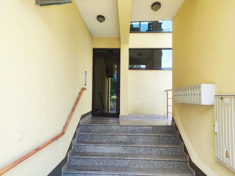 Квартира в Баре, Черногория, 66 м² - фото 3