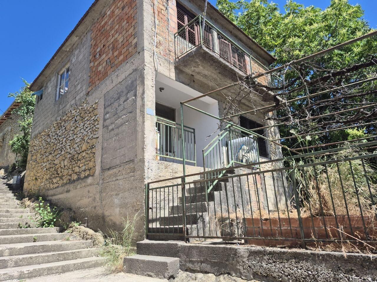 Дом в Улцине, Черногория, 132 м² - фото 1