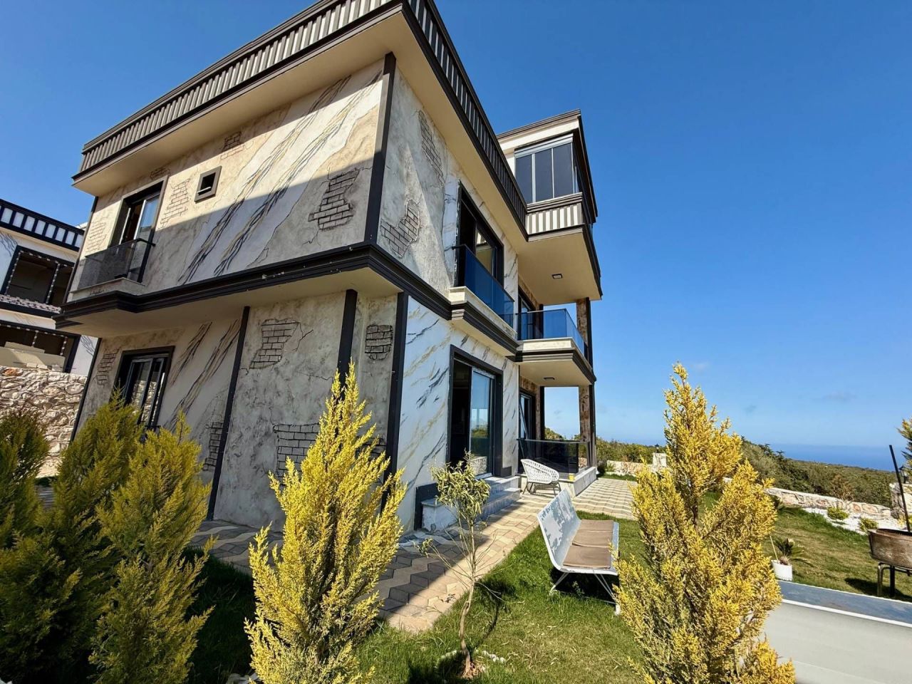 Вилла в Мерсине, Турция, 280 м² - фото 1