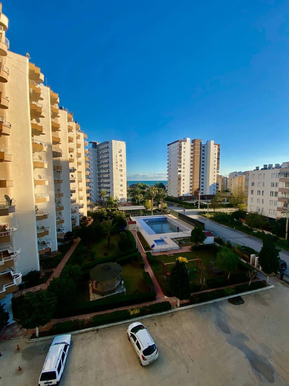 Квартира в Мерсине, Турция, 90 м² - фото 1