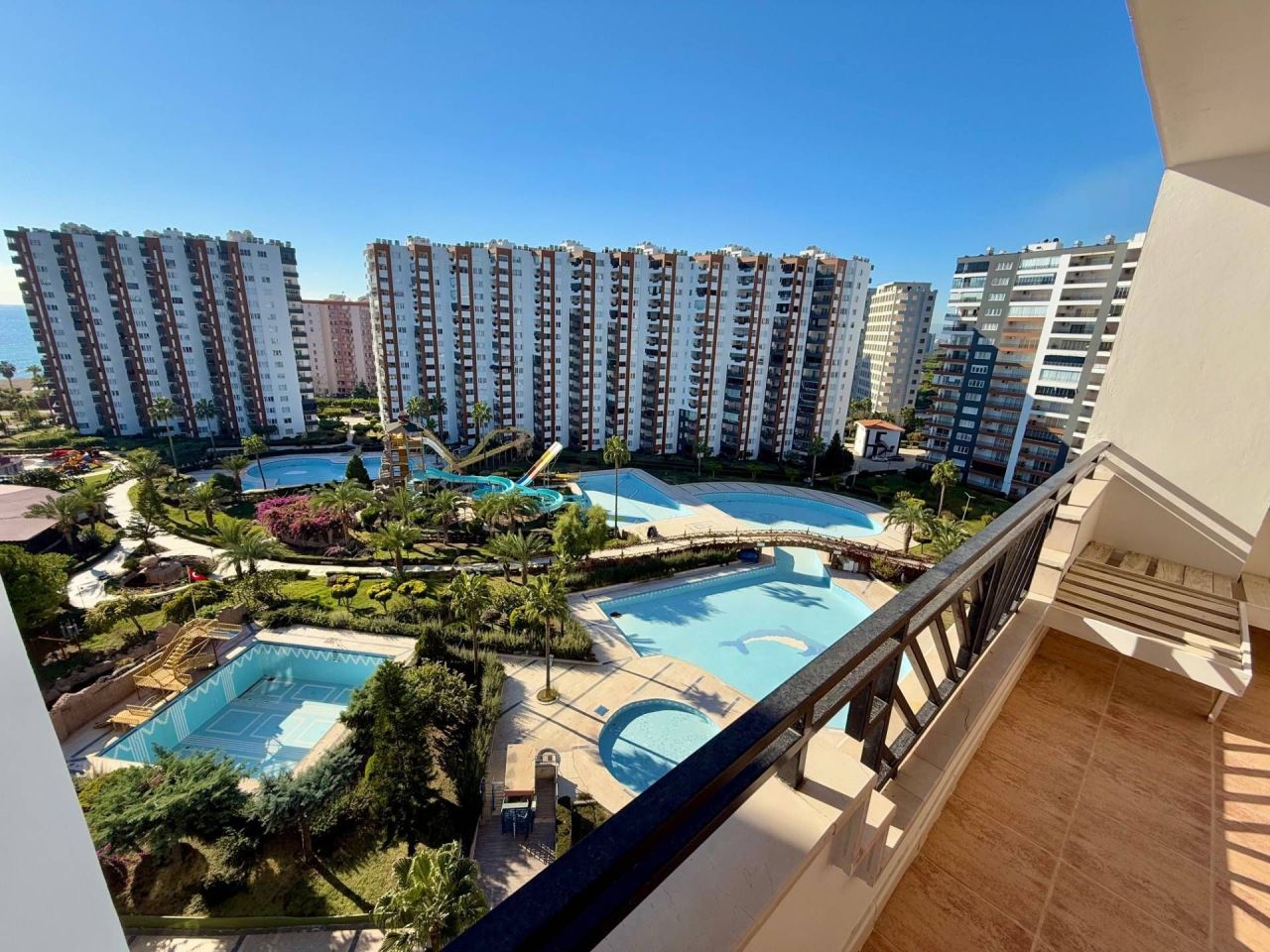 Квартира в Мерсине, Турция, 180 м² - фото 1