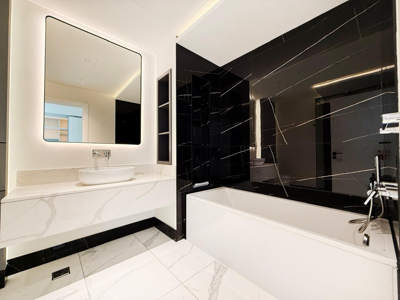 Квартира в Дубае, ОАЭ, 214.77 м² - фото 18