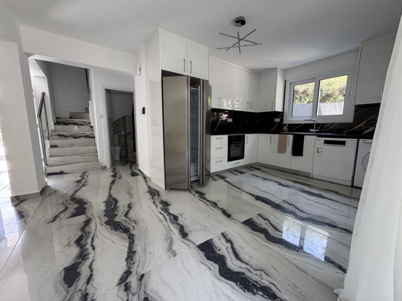 Таунхаус в Лимасоле, Кипр, 170 м² - фото 2