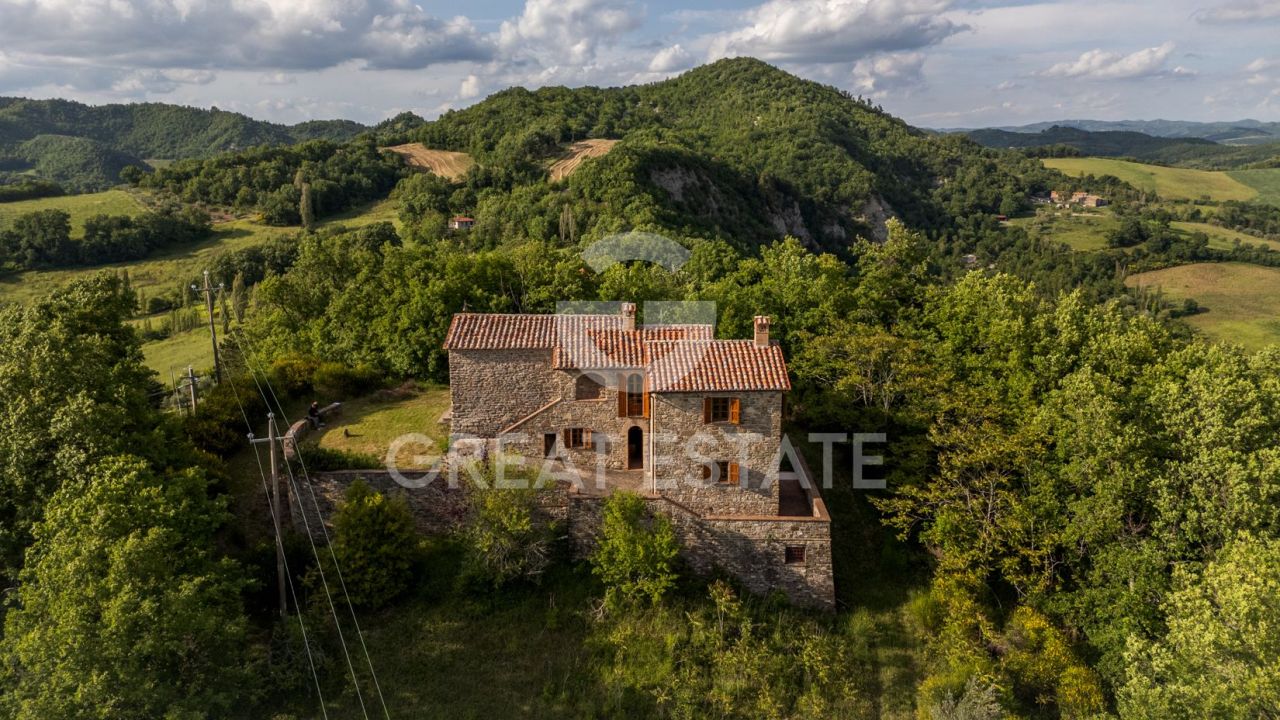 Дом в Губбио, Италия, 202.25 м² - фото 1