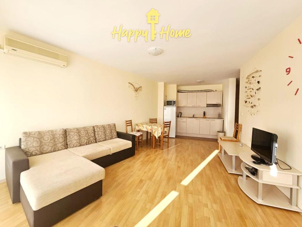 Квартира в Елените, Болгария, 75 м² - фото 1