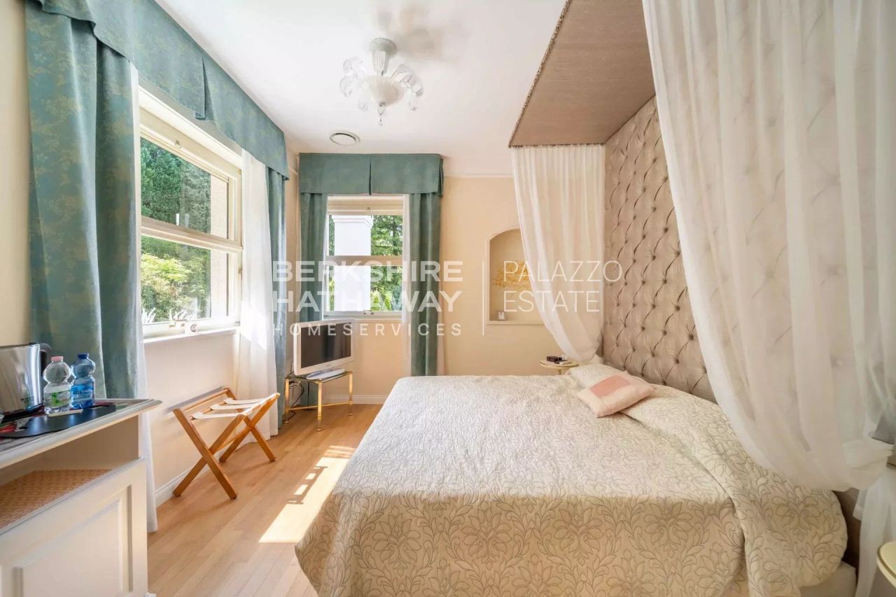 Вилла в Бавене, Италия, 600 м² - фото 14