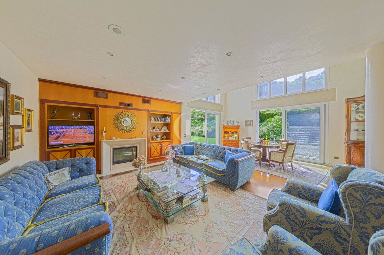 Вилла у озера Изео, Италия, 562 м² - фото 7