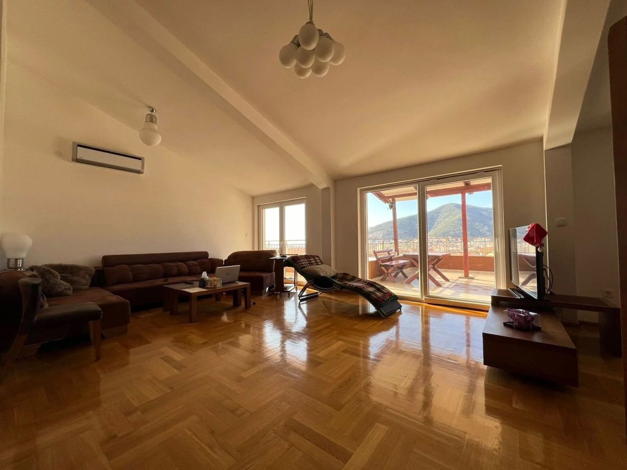 Квартира в Будве, Черногория, 111 м² - фото 1
