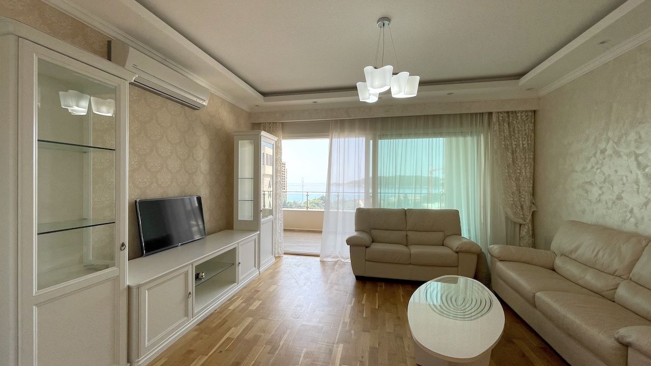Квартира в Бечичи, Черногория, 115 м² - фото 1