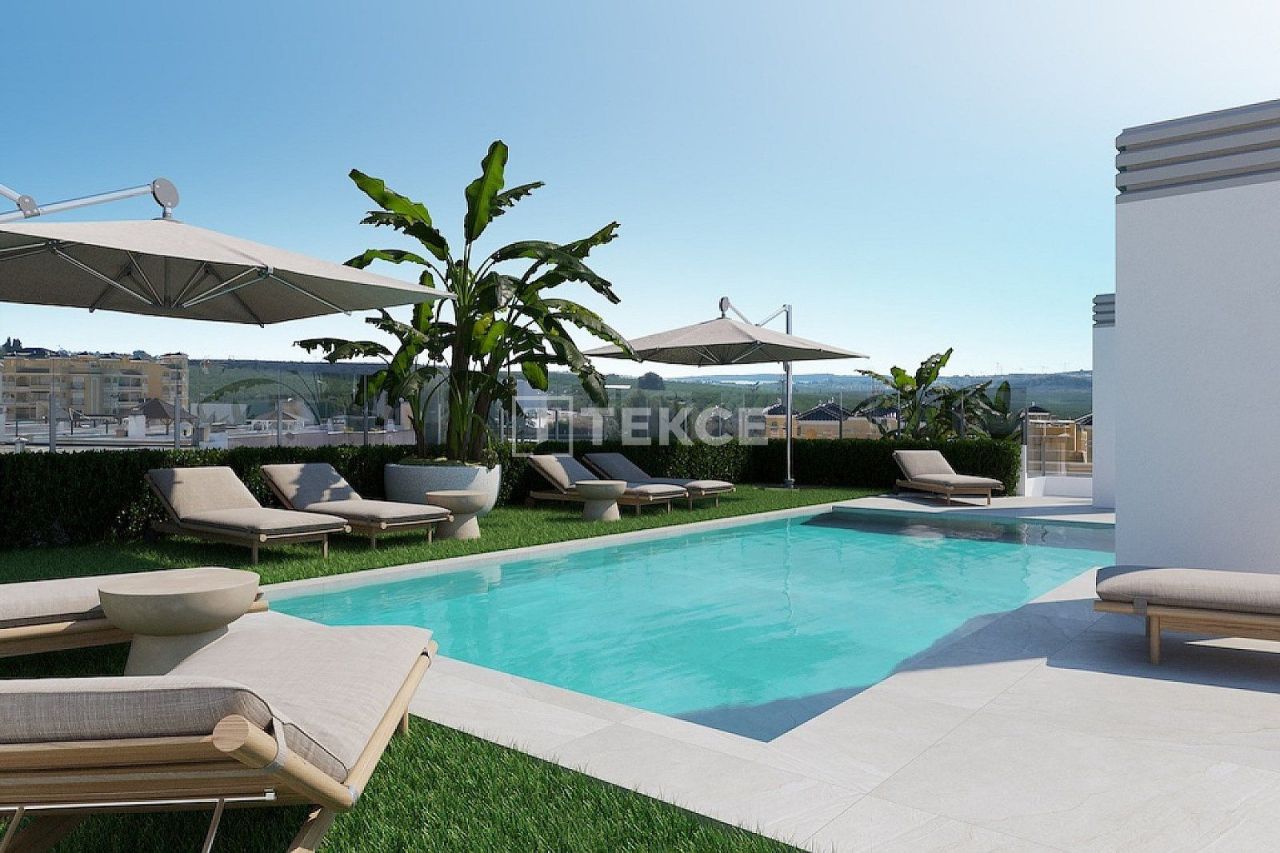 Апартаменты в Альгорфе, Испания, 60 м² - фото 1