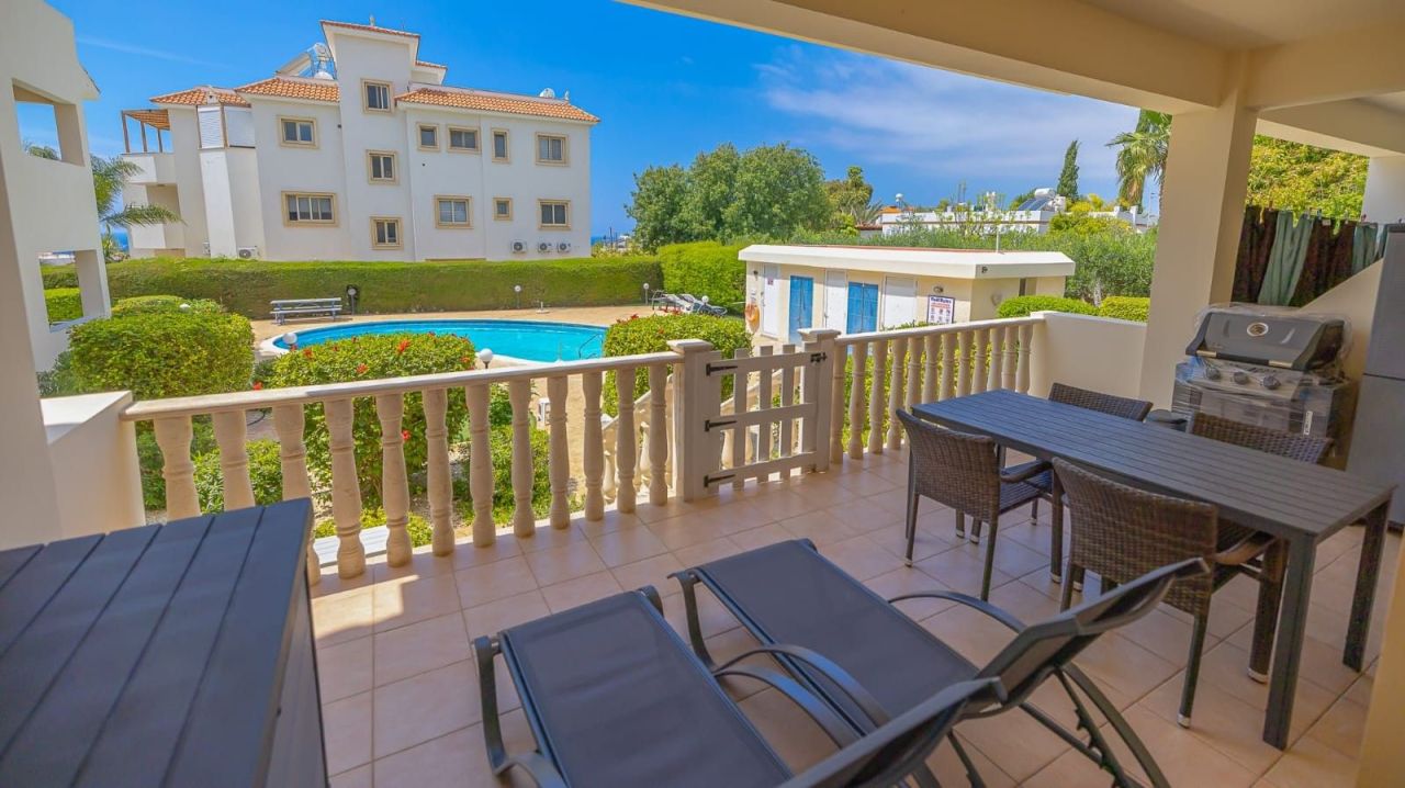 Апартаменты в Пафосе, Кипр, 90 м² - фото 16