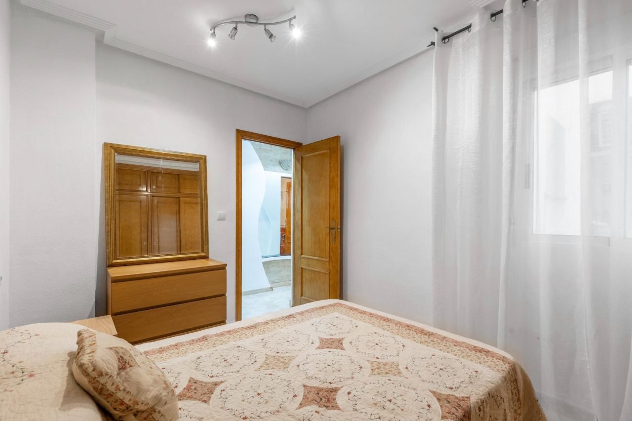 Квартира в Торревьехе, Испания, 70 м² - фото 8