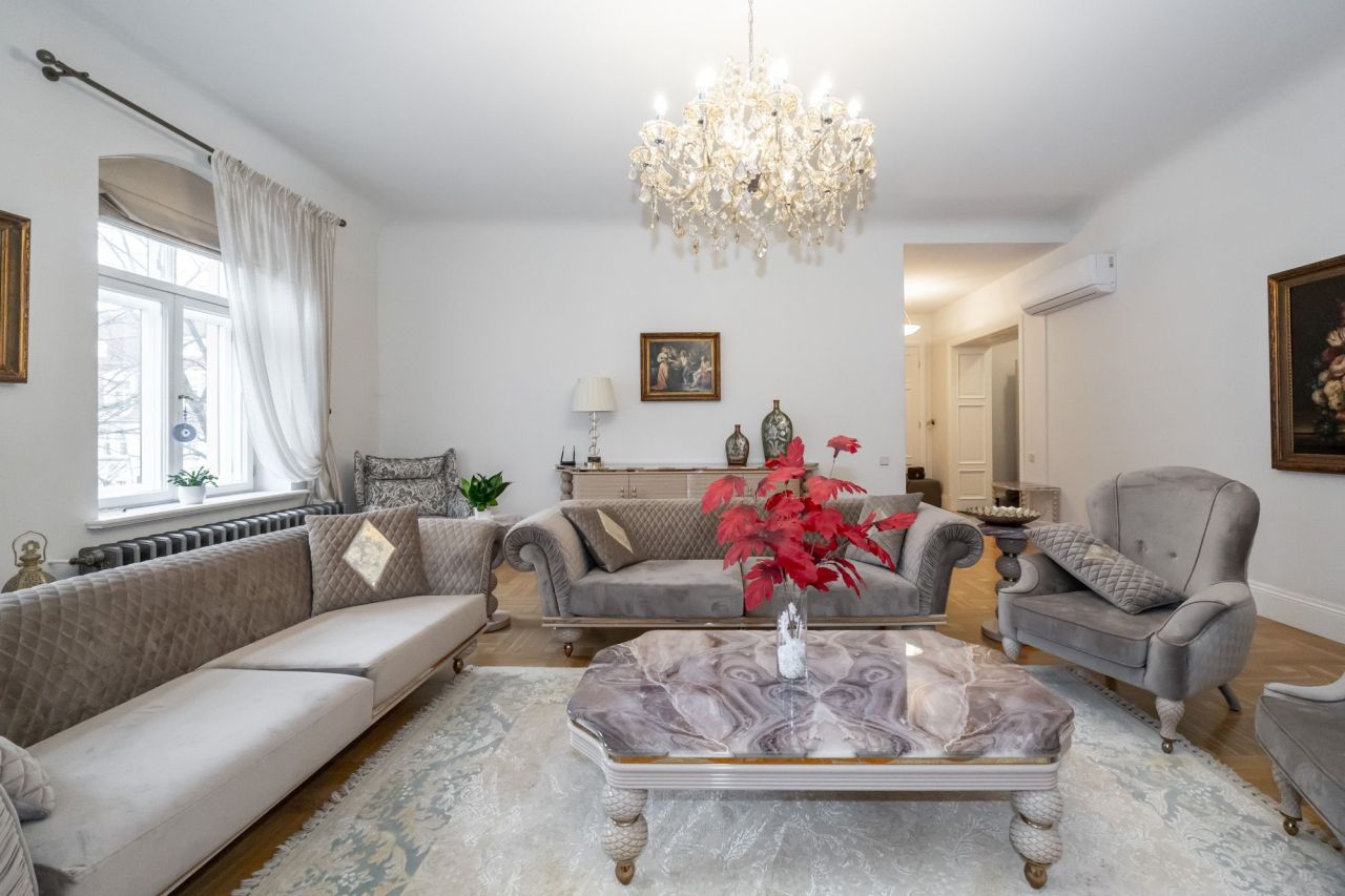 Квартира в Риге, Латвия, 242 м² - фото 1