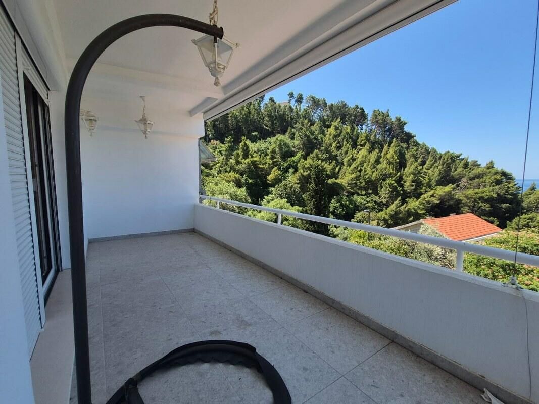Квартира в Святом Стефане, Черногория, 55 м² - фото 1