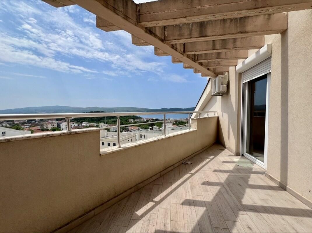 Квартира в Тивате, Черногория, 110 м² - фото 11