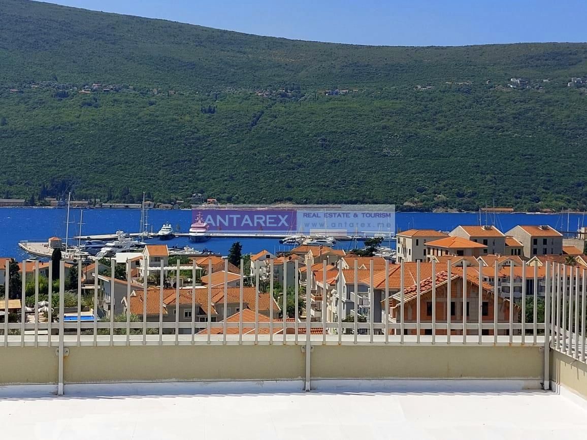 Апартаменты в Дженовичах, Черногория, 110 м² - фото 1