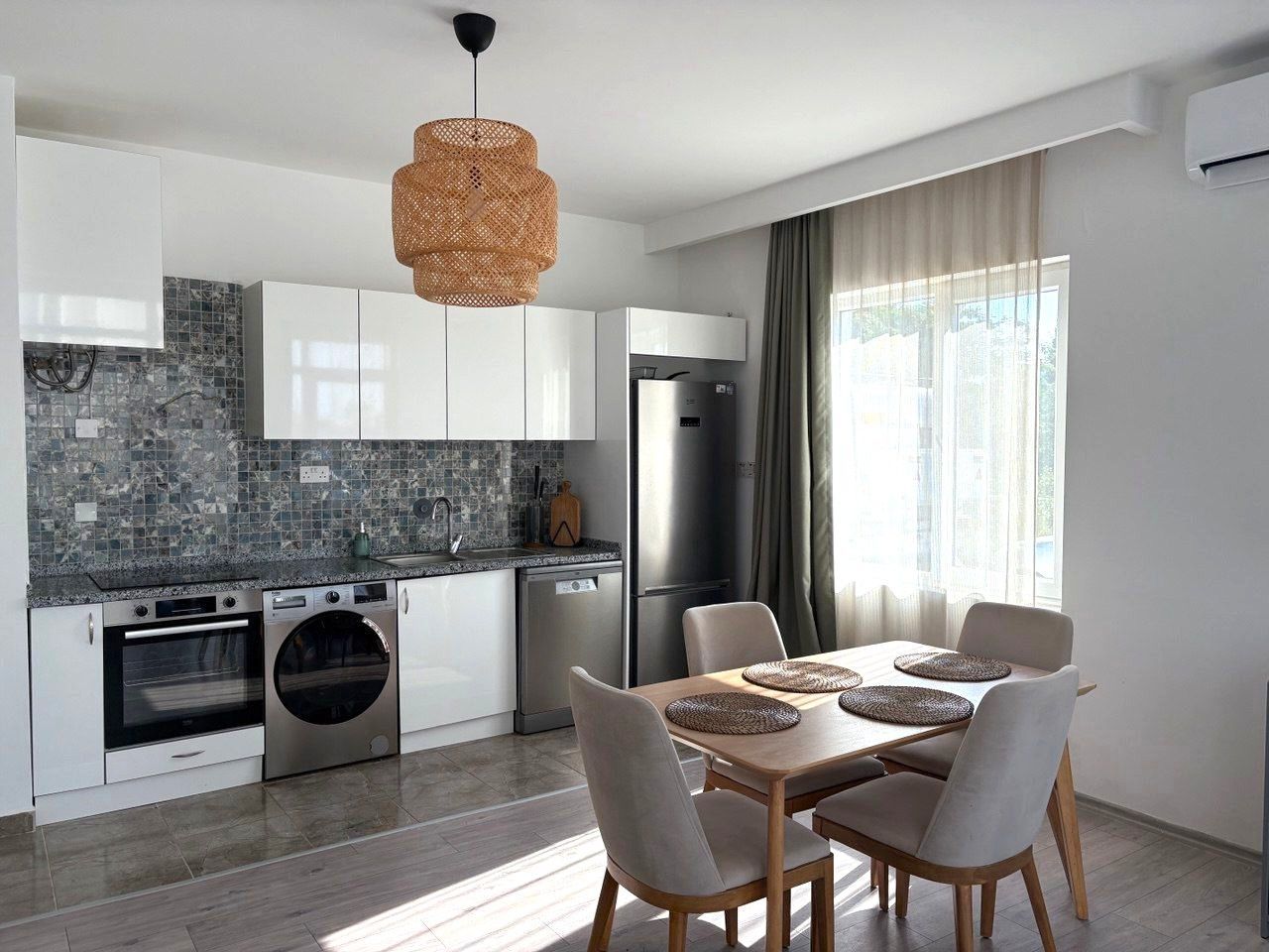 Апартаменты в Кирении, Кипр, 80 м² - фото 1