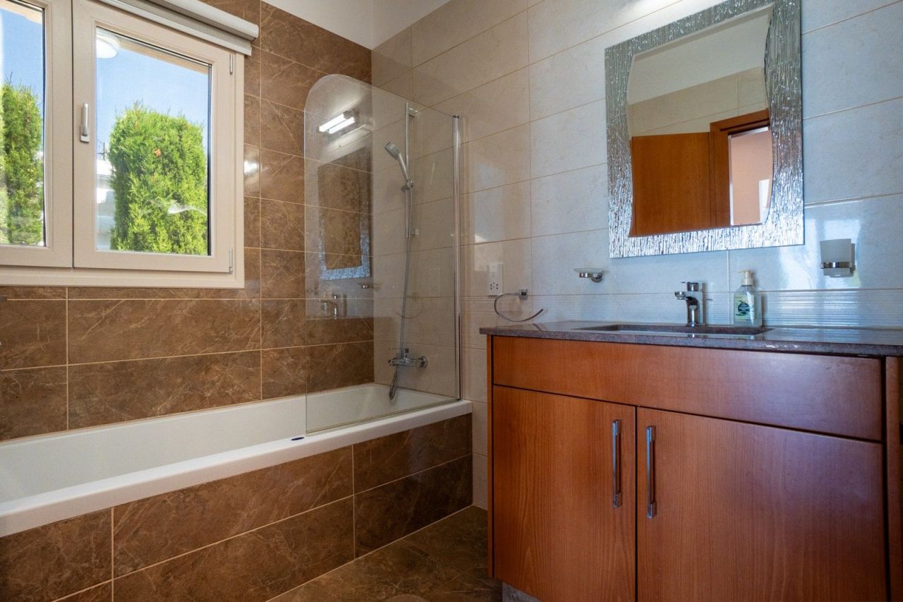 Вилла в Пафосе, Кипр, 253 м² - фото 18