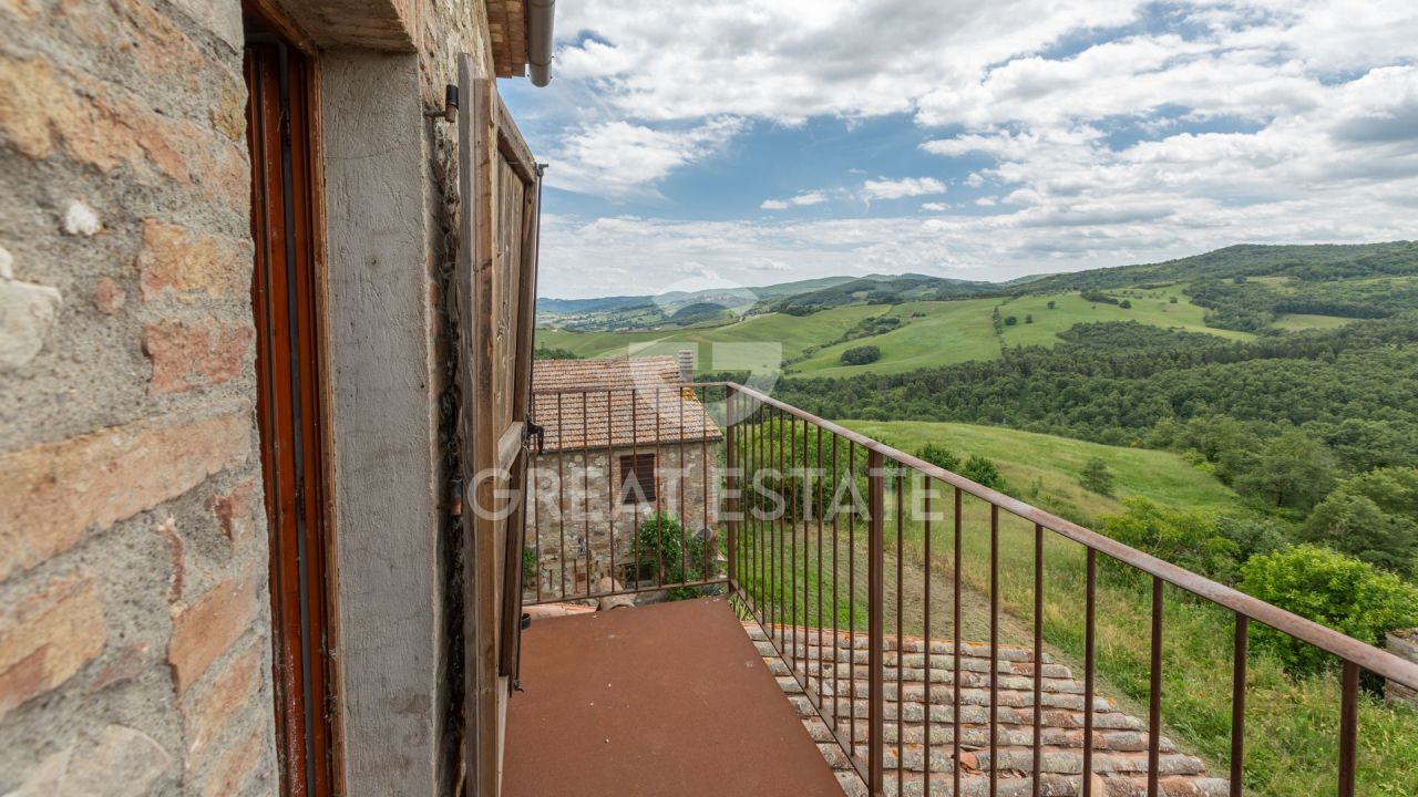 Дом в Фабро, Италия, 386.3 м² - фото 1